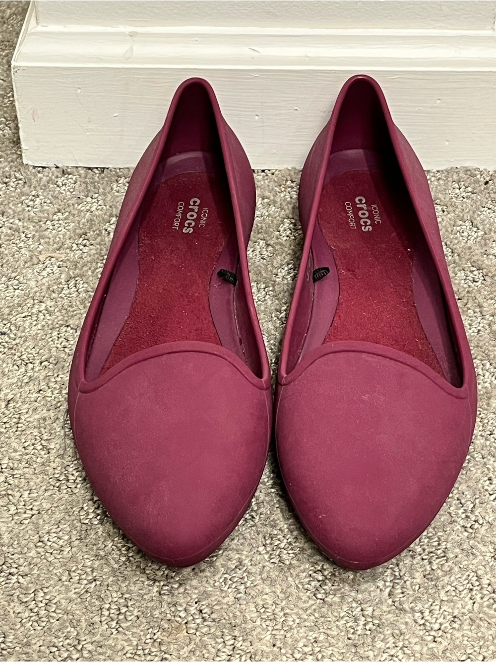 Crocs Eve Pointy Toe Ballet Flat Size 9 Womens Plum Slip On Iconic Shoes Career